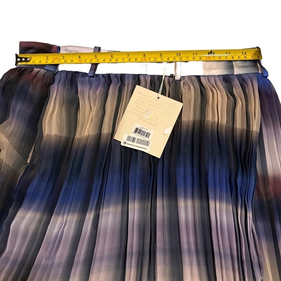 Adrienne Landou Soleil Crossover Pleated Skirt Size Medium - Picture 8 of 8